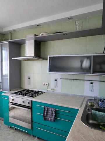 Небесної Сотні просп. (Маршала Жукова), 10/6