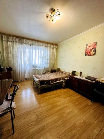 Червоної Калини просп. (Володимира Маяковського), 71