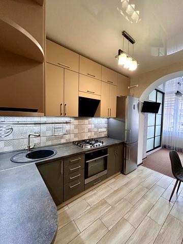 Абрикосова вул., 5