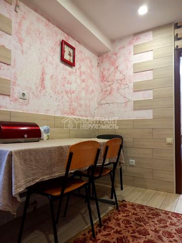 Григорівська вул., 142