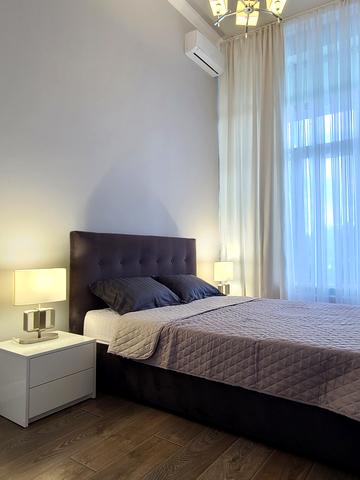 Володимира Івасюка просп. (Героїв Сталінграду), 2-Д