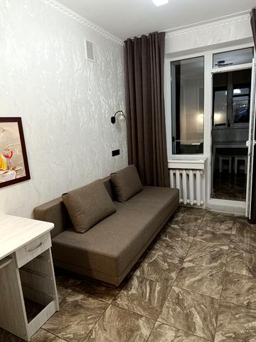 Старонаводницька вул., 4