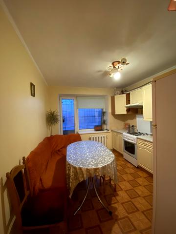 Рівна вул., 23