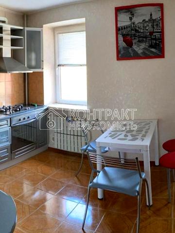 Героїв Харкова просп. (Московський), 64а