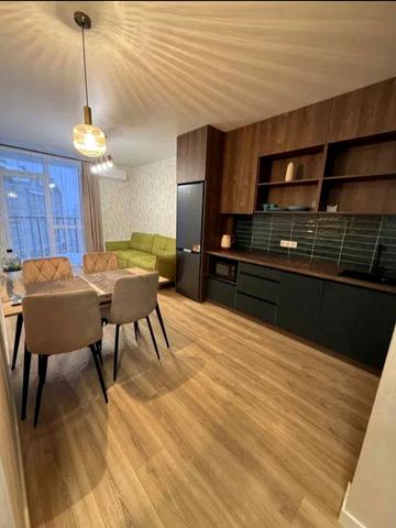 Джона Ленона вул., 41