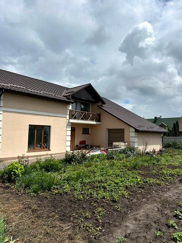 Лесі Українки вул., 112