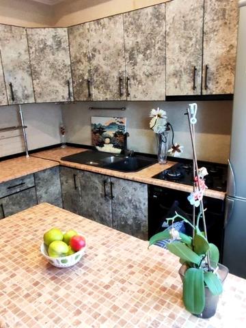 Почайнинська вул., 52