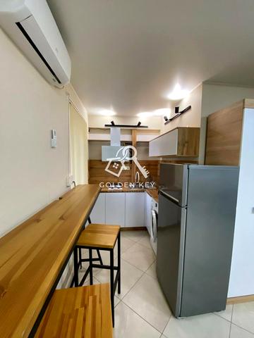 Володимира Великого вул. (Мелешкіна), 28