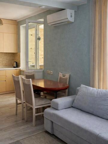 Сергія Данченка вул., 32