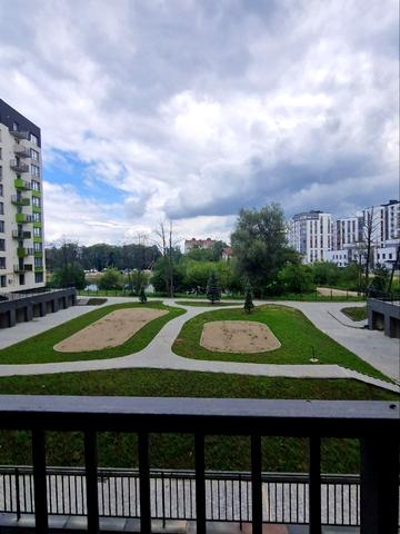 Приозерна вул., (Будинок 23)