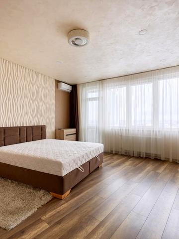 Бережанська вул., 54