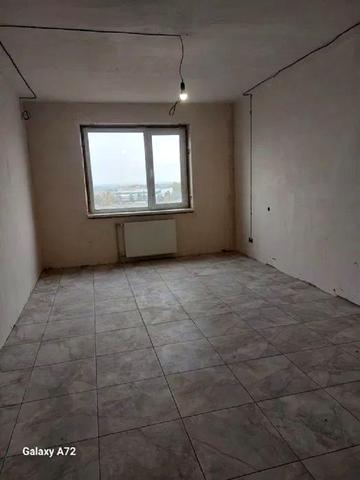 Сергія Параджанова вул., (Будинок)