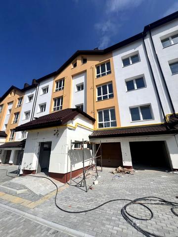 Героїв Майдану вул., 2