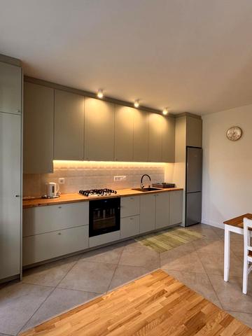 Жасминова вул., 11