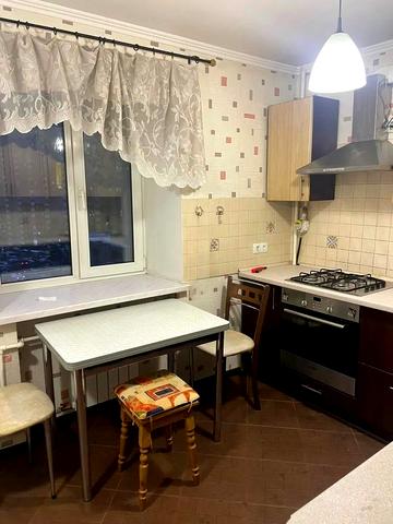 Валерія Лобановського просп., 130