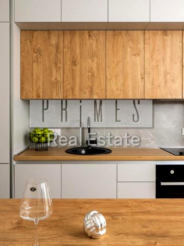 Бульварно-Кудрявська вул. (Воровського), 17