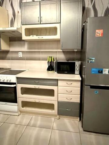 Лазурна вул., 5 к10