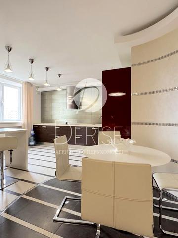 Голосіївська вул., 13