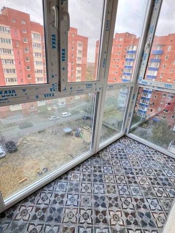 Колективна вул., 12