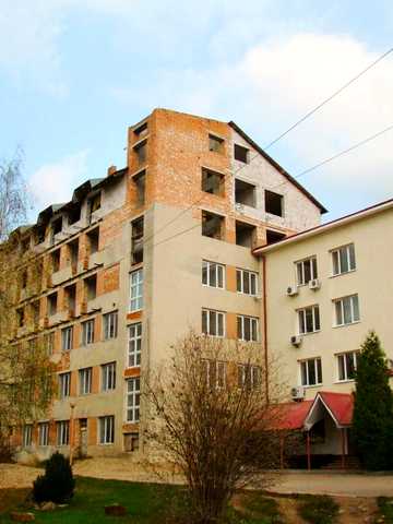 Пилипа Орлика вул., 3А