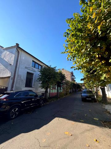 Софії Окуневської вул. (Георгія Димитрова), 9