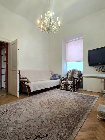 Князя Лева вул., 7