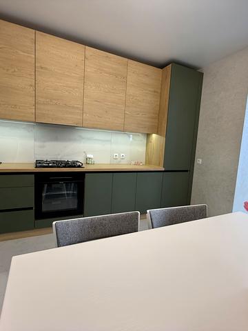 Глиняна вул., 23