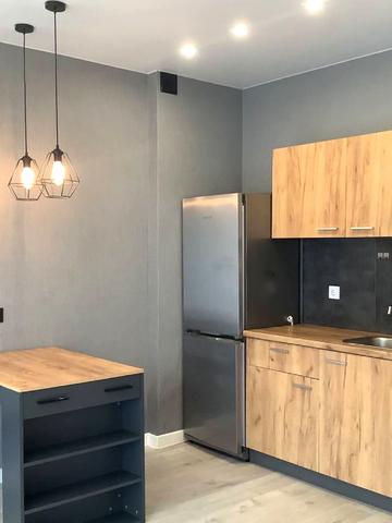 Метрологічна вул., 21-Б