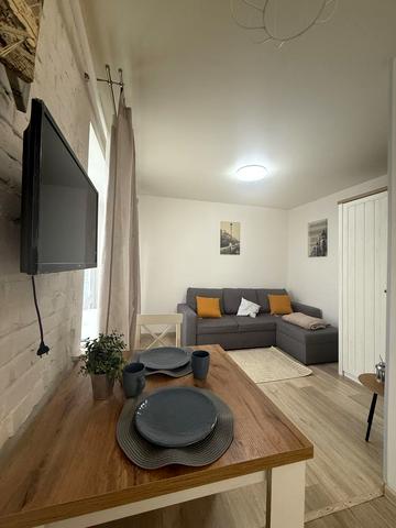 Межигірська вул., 54