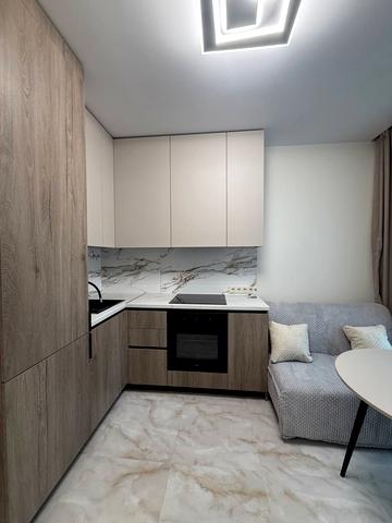 Тиводара Легоцького вул., 80