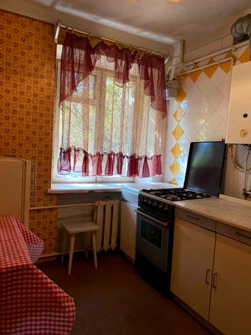 Незалежності вул., 1