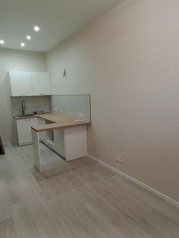 Павла Клепацького вул., (Будинок 1)