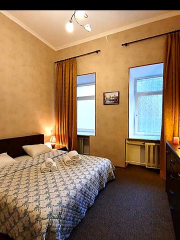 Костельна вул., 5