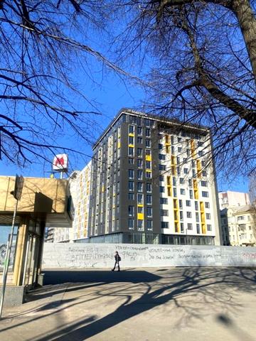 Братів Гипиків вул. (Оренбурзька), 1