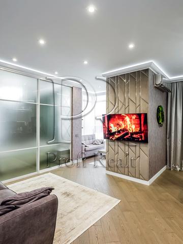 Микільсько-Слобідська вул., 3-Б