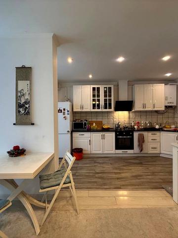 Тараса Шевченка вул., 25