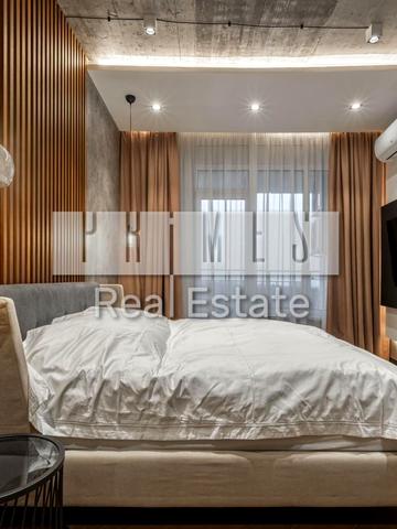 Буслівська вул., 12