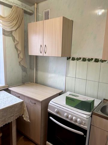 Узбекистанська вул., 9