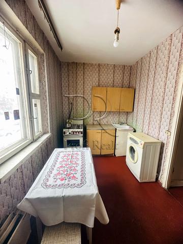 Райдужна вул., 41