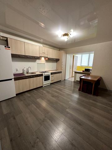 Перемоги вул., 8/3