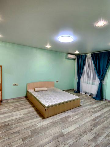 Київська вул., 37