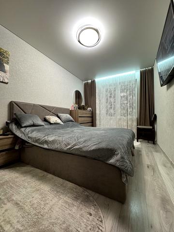 Полтавська вул., 24