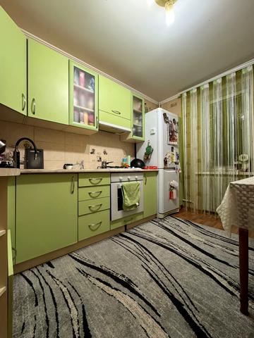 Полтавська вул., 24