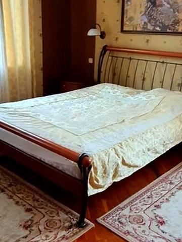 Олеся Гончара вул., 30-А