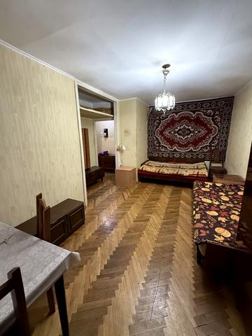 Петра Ніщинського вул., 12