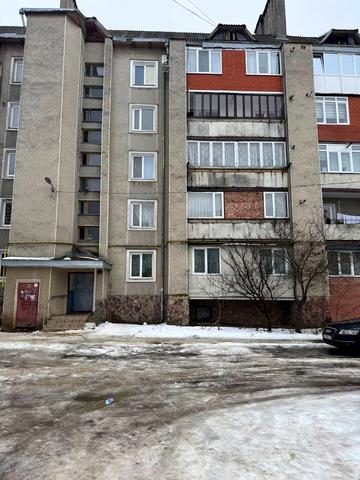 Лотоцікого, 12