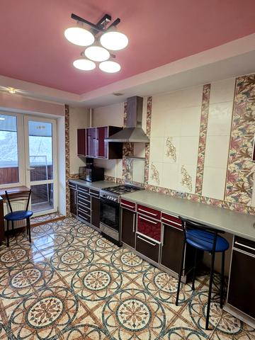 Ювілейний просп. (), 61в