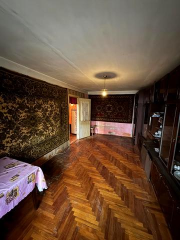 Добровольчих батальйонів вул., 77