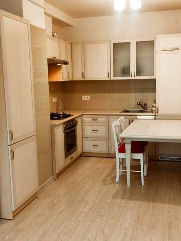 Джерельна вул., 93