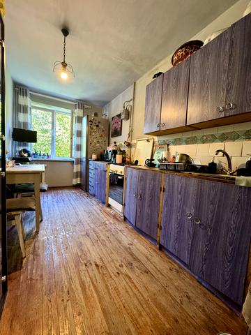 Гната Хоткевича вул., 32